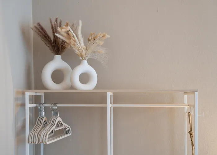 Indigo Breeze - Historic Center With Elevator & Free Parking By Hero Homes * 그라츠