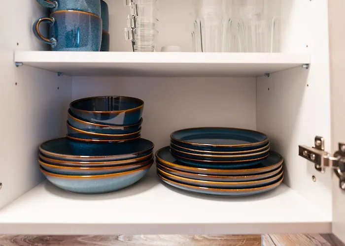 Indigo Breeze - Historic Center With Elevator & Free Parking By Hero Homes 그라츠